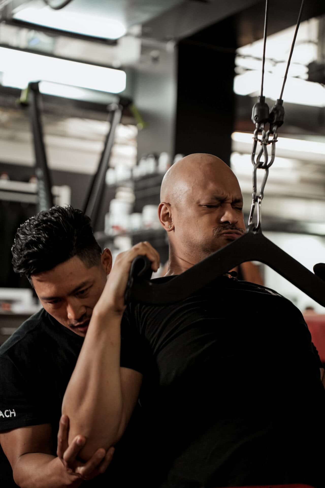 Jay Arzadon training a client at Arzadon Fitness Toronto